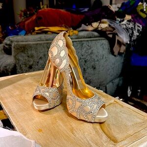 Badgley Mischa designer shoes!